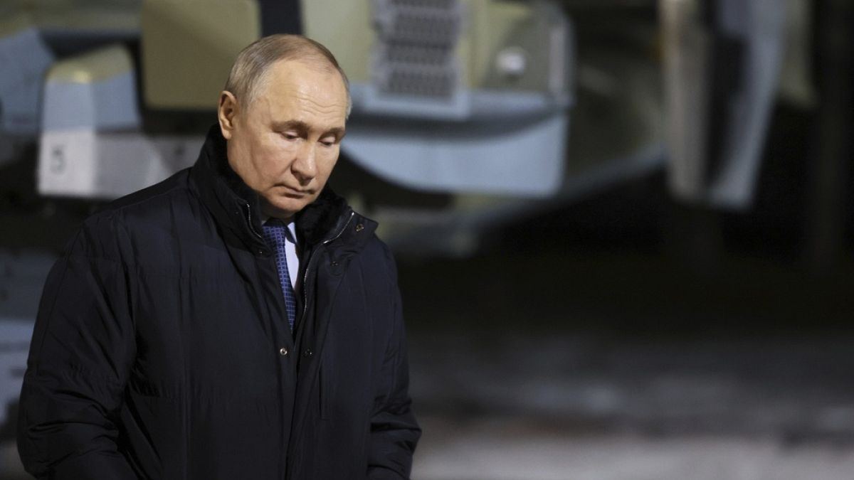 "Nonsense": Putin rules out attacks on NATO countries thumbnail