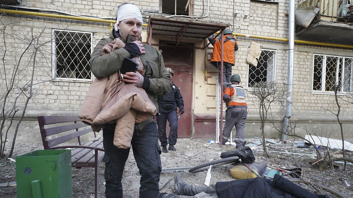 آثار القصف الروسي على خاركيف