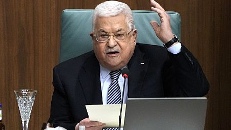 الرئيس الفلسطيني محمود عباس يتحدث خلال مؤتمر لدعم القدس في مقر جامعة الدول العربية في القاهرة، مصر، 12 فبراير 2023