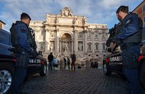 В туристических районах Рима введены повышенные меры безопасности в преддверии католической Пасхи.