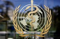 لوگوی سازمان جهانی بهداشت در مقر این سازمان در ژنو