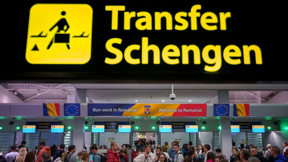 Romania and Bulgaria partly join Schengen area after thirteen-year-long wait thumbnail