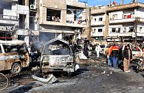 A fotó egy korábbi, szíriai merénylet pusztítását mutatja