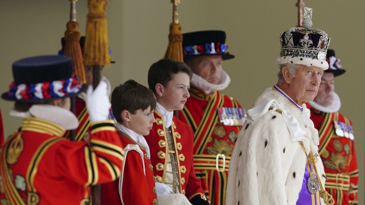 İngiltere Kralı 3. Charles, kanser tedavisinin ardından görevine geri dönüyor (arşiv)