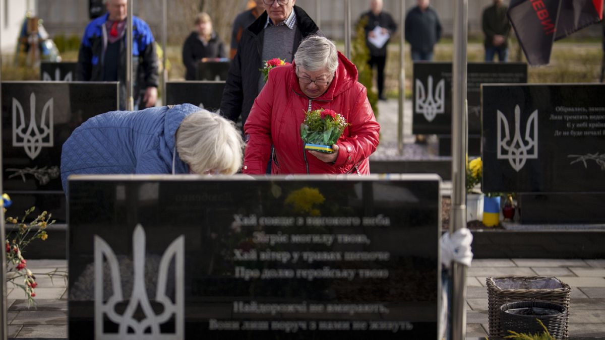 Bucha remembers fallen servicemen in city's second liberation anniversary thumbnail