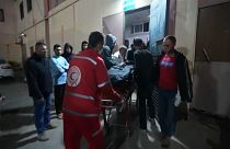 Opfer des Luftangriffes im Al-Aksa-Märtyrer-Krankenhaus in Deir al-Balah.