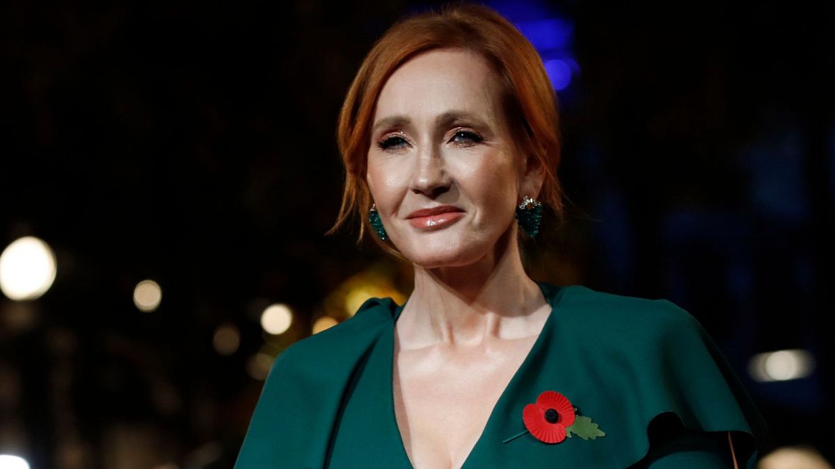 J.K. Rowling 'looks forward to being arrested' following Scottish hate crime law changes thumbnail