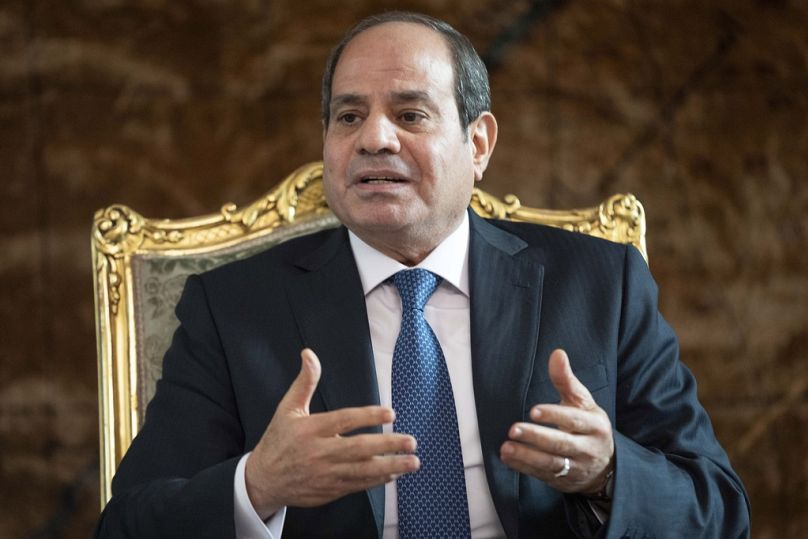 Il presidente egiziano Abdel Fattah al-Sisi al Palazzo federale del Cairo, domenica 15 ottobre