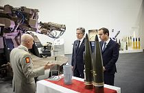 Il segretario di Stato Usa Antony Blinken e il ministro della Difesa francese Sebastien Lecornu visitano il produttore francese di armi Nexter, Versailles, 2 aprile 2024