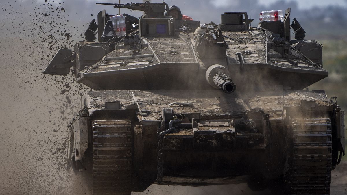 دبابة إسرائيلية في قطاع غزة