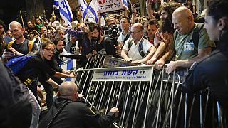 Des milliers d'Israéliens réclament la démission du gouvernement
