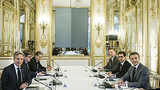 El secretario de Estado de EE.UU, Antony Blinken, se reúne con el presidente francés Emmanuel Macron en el Palacio del Elíseo en París, el martes 2 de abrill
