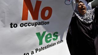 امرأة فلسطينية تهتف دعما لإقامة الدولة الفلسطينية في مدينة غزة. 2011/09/22