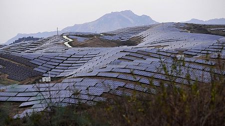 Zapad strahuje da Kina odbacuje jeftine solarne panele.
