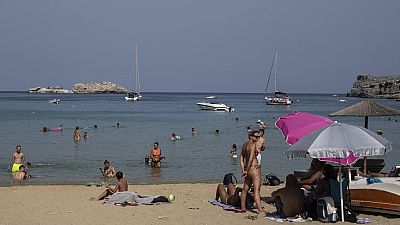 Rodos Adasında turistler