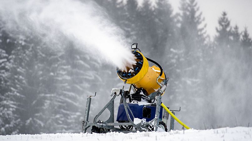 Snow guns pump out cooled water at high pressure.