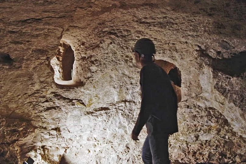 İsrail'de gün yüzüne çıkarılan 2 bin yıllık tüneller
