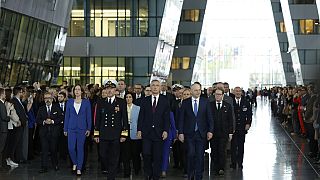 El secretario general de la OTAN, Jens Stoltenberg, en el centro, junto a ministros de Asuntos Exteriores, durante una ceremonia para conmemorar el 75 aniversario de la OTAN. 