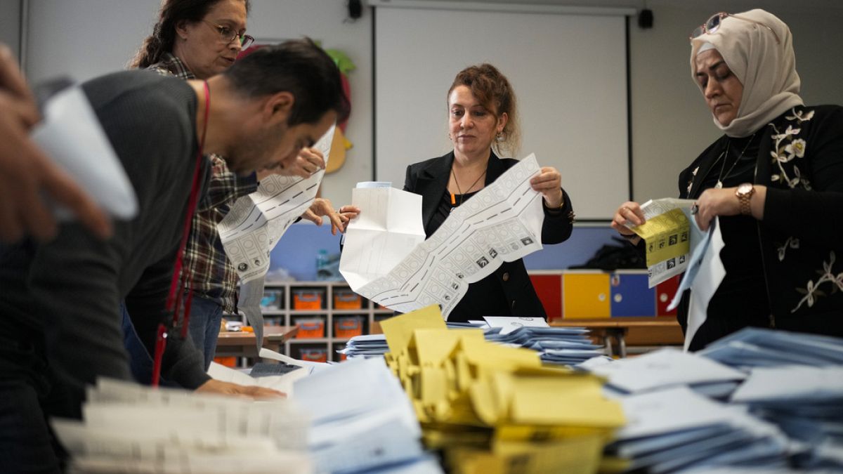 31 Mart seçimlerinde oy sayma işlemi