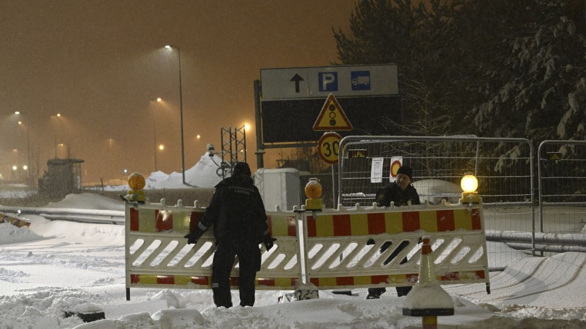 Finlândia encerra fronteiras com a Rússia