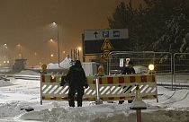 ARCHIVO: Puesto fronterizo cerrado entre Finlandia y Rusia en Virolahti, Finlandia, el 13 de diciembre de 2023.