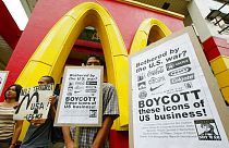 İsrail nedeniyle boykot edilen McDonaşld's ülkedeki tüm restoranlarını satın alacak