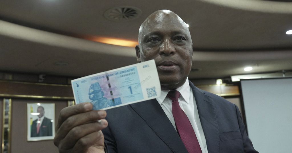 Withdrawal limits as Zimbabwe releases new currency | Africanews