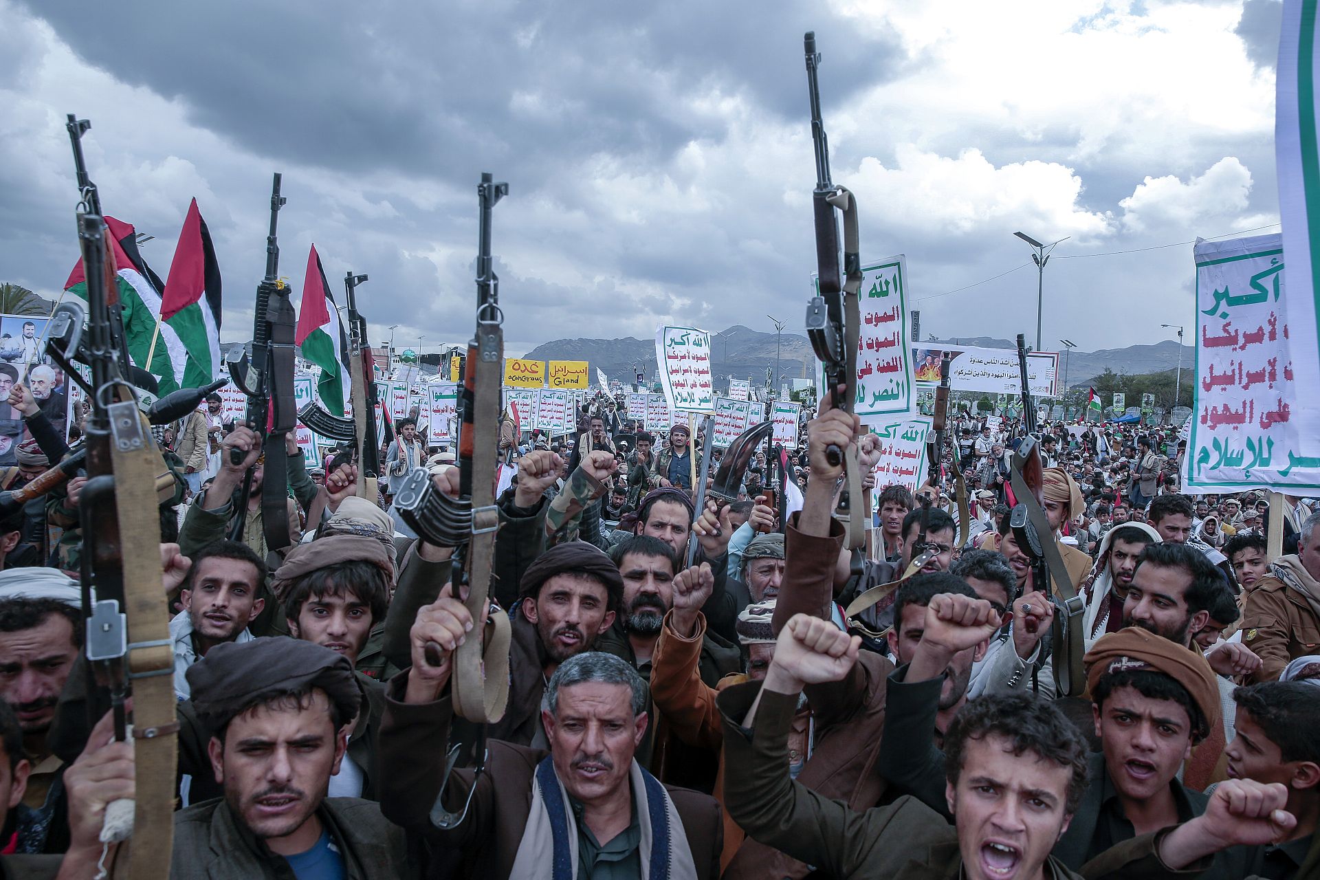Yemen's Houthis say they launched missiles, rockets at Western ships ...