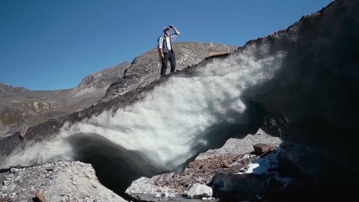 Austrian Alpine Club warns country's glaciers will be gone in 45 years thumbnail