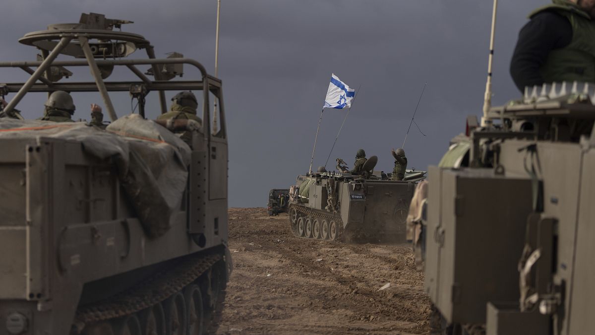 دبابات تابعة للجيش الإسرائيلي في قطاع غزة