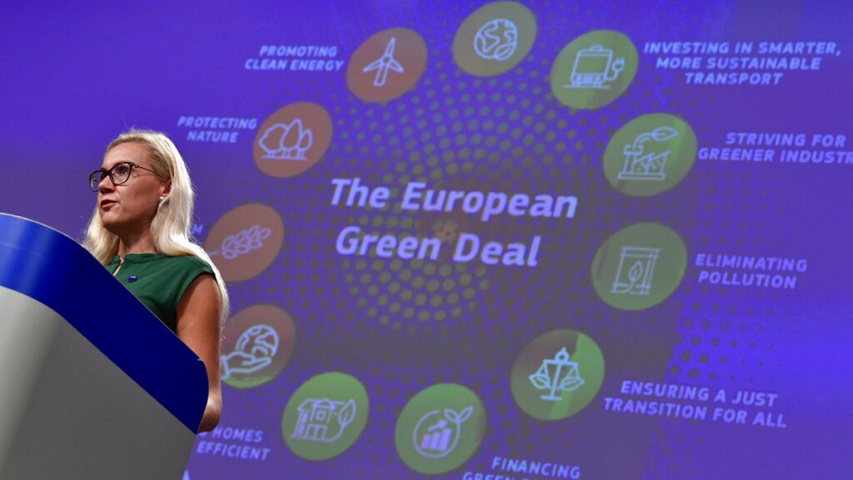 Политика на ЕС.
            
Зелената сделка на Комисията изпълни ли очакванията?