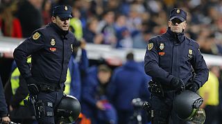 La Policía en el Bernabéu.