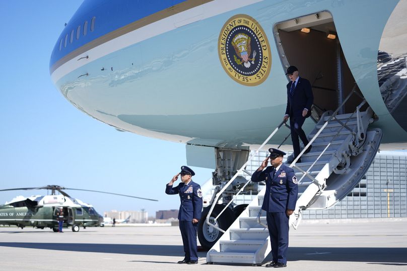 US President Joe Biden arrives on Air Force One at Chicago O'Hare International Airport before attending a campaign fundraiser in Chicago, April 2024