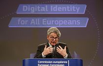 El comisario europeo de Mercado Interior, Thierry Breton, habla durante una rueda de prensa en la sede de la UE en Bruselas, el jueves 3 de junio de 2021.