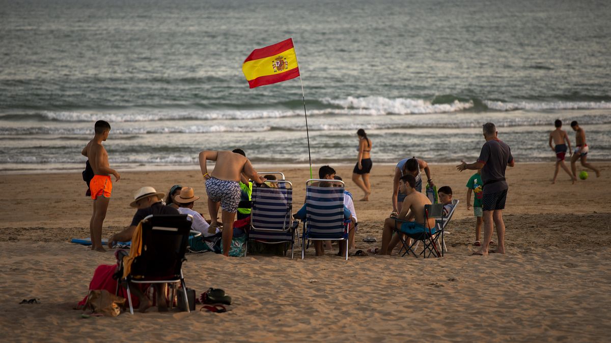 Spain to end golden visas for foreign real estate investors thumbnail