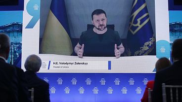 O Presidente ucraniano falou por vídeoconferência no Fórum Económico de Delfos