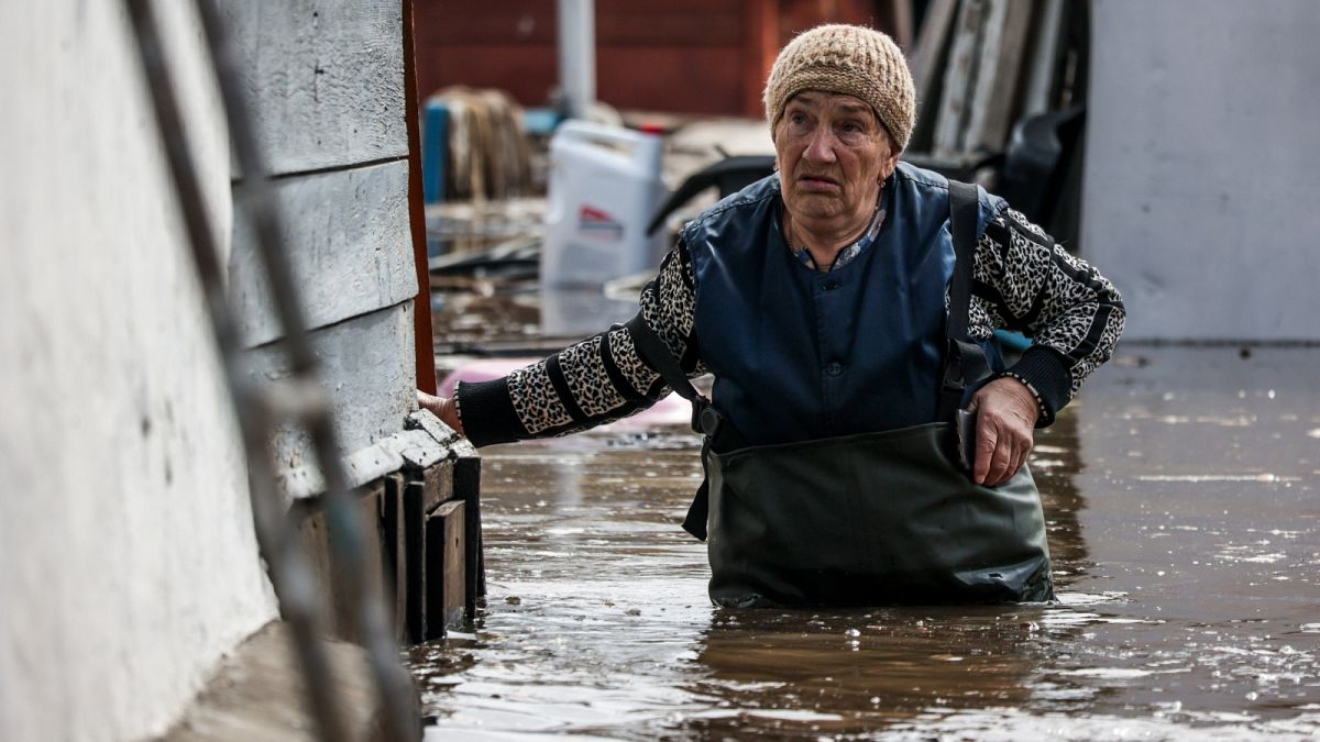 أدى ذوبان الجليد إلى ارتفاع منسوب المياه في أنهار عديدة في روسيا وكازاخستان
