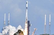 صاروخ من طراز فالكون 9 التابع لشركة سبيس إكس ينطلق من محطة كيب كانافيرال للقوات الفضائية ـ أرشيف
