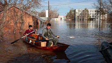 الفيضانات تجتاح أورينبورغ الروسية