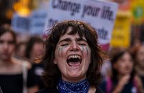 Женщина на акции протеста "Пятницы ради будущего" в Мадриде в сентябре прошлого года