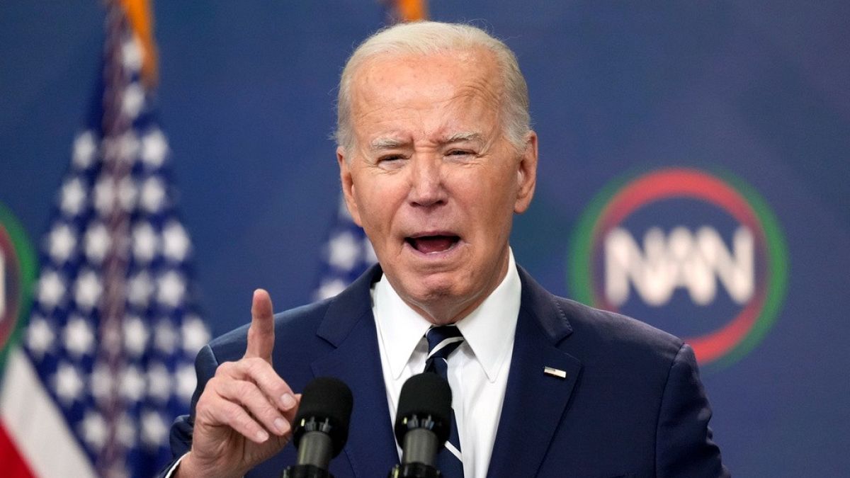 'Don't': Biden's one-word warning for Iran over retaliatory attack on Israel thumbnail