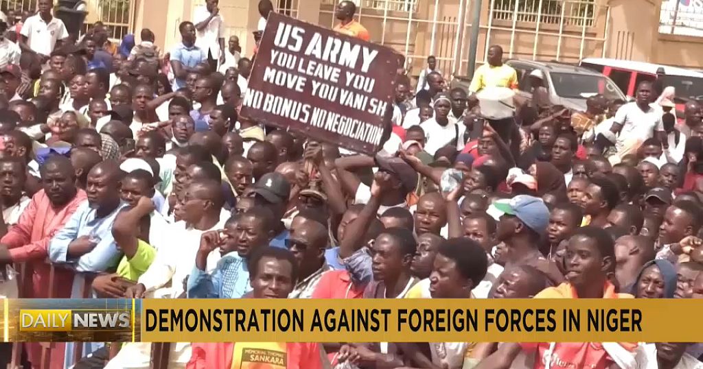Niger: Demonstrators take to the streets in protest against foreign forces