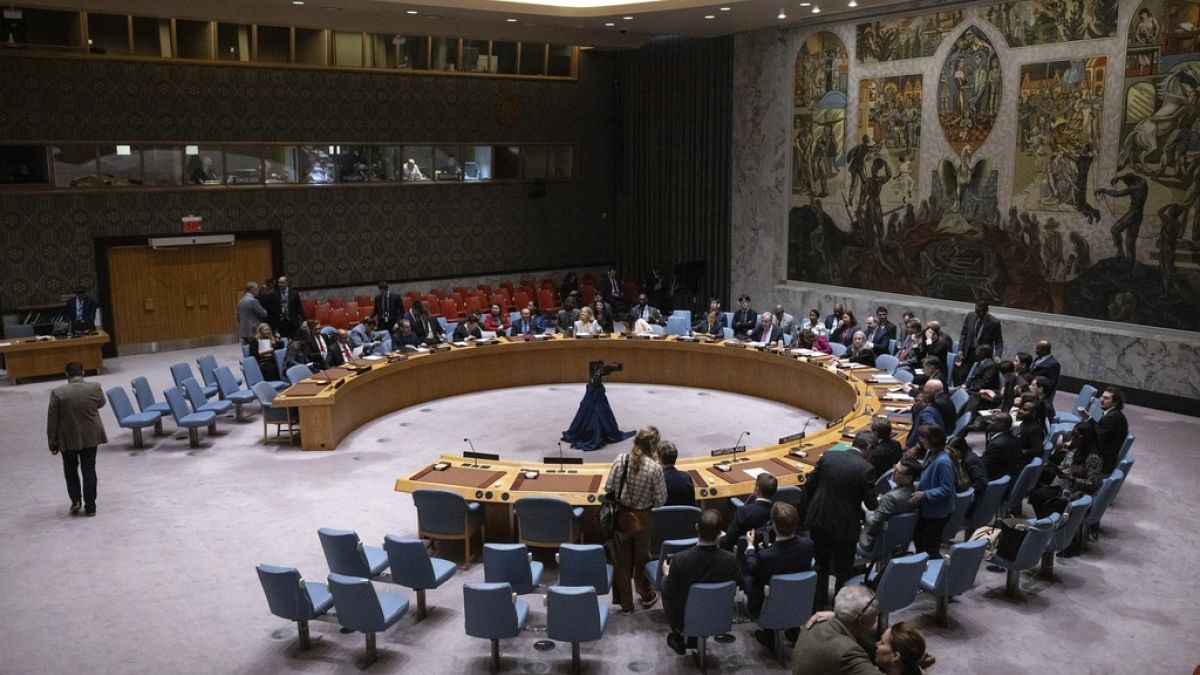 BM Güvenlik Konseyi İsrail'in çağrısı üzerine acil toplandı