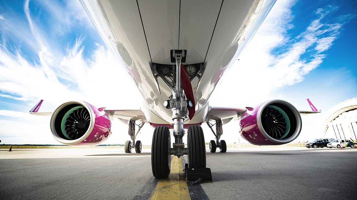 Poo powered planes: Wizz Air wants to make sustainable aviation fuel from human waste thumbnail