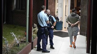عناصر الشرطة في موقع الطعن في كنيسة في سيدني، أستراليا