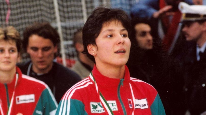 Siti Beáta a női kézilabda világbajnokság döntője (Magyarország – Dél-Korea 20:25) után 1995. december 17-én a bécsújhelyi sportcsarnokban.