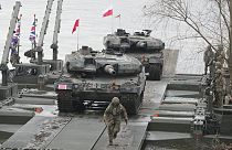 Truppe polacche e di altri Paesi della NATO partecipano alle manovre militari Steadfast Defender 24 a Korzeniewo, in Polonia, lunedì 4 marzo 2024.