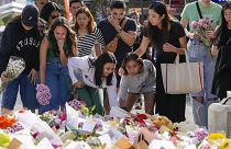 A szombati merénylet áldozataira emlékeznek Sydney-ben