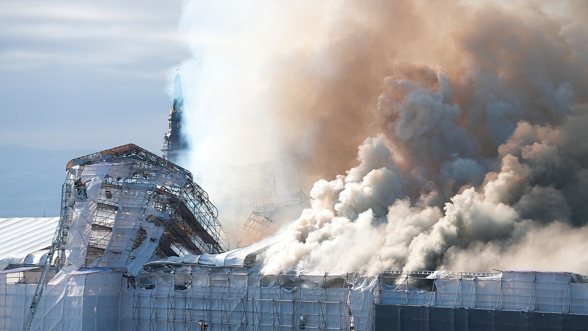 Fire engulfs historic Copenhagen Stock Exchange, spire collapses thumbnail