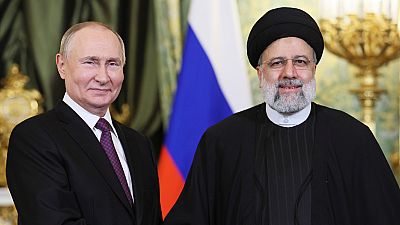 Rusya Devlet Başkanı Vladimir Putin (sol), İran Cumhurbaşkanı İbrahim Reisi 